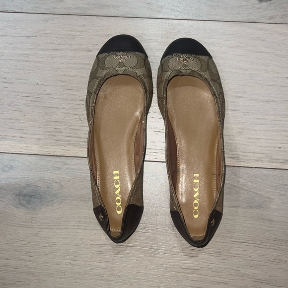 Town/tan Coach flats size 7-71/2 Chelsea - Picture 1 of 6